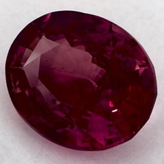 3,01 Karat Rosa Saphir Oval Loser Edelstein