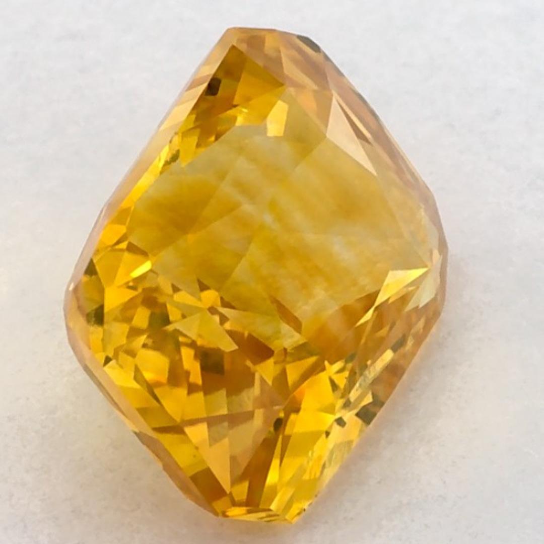 3.01 carati di zaffiro giallo ottagonale sciolto in vendita 2