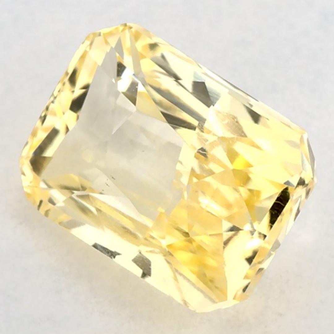 3,01 Karat Gelber Saphir Radiant Zertifizierter loser Edelstein (Radiantschliff) im Angebot