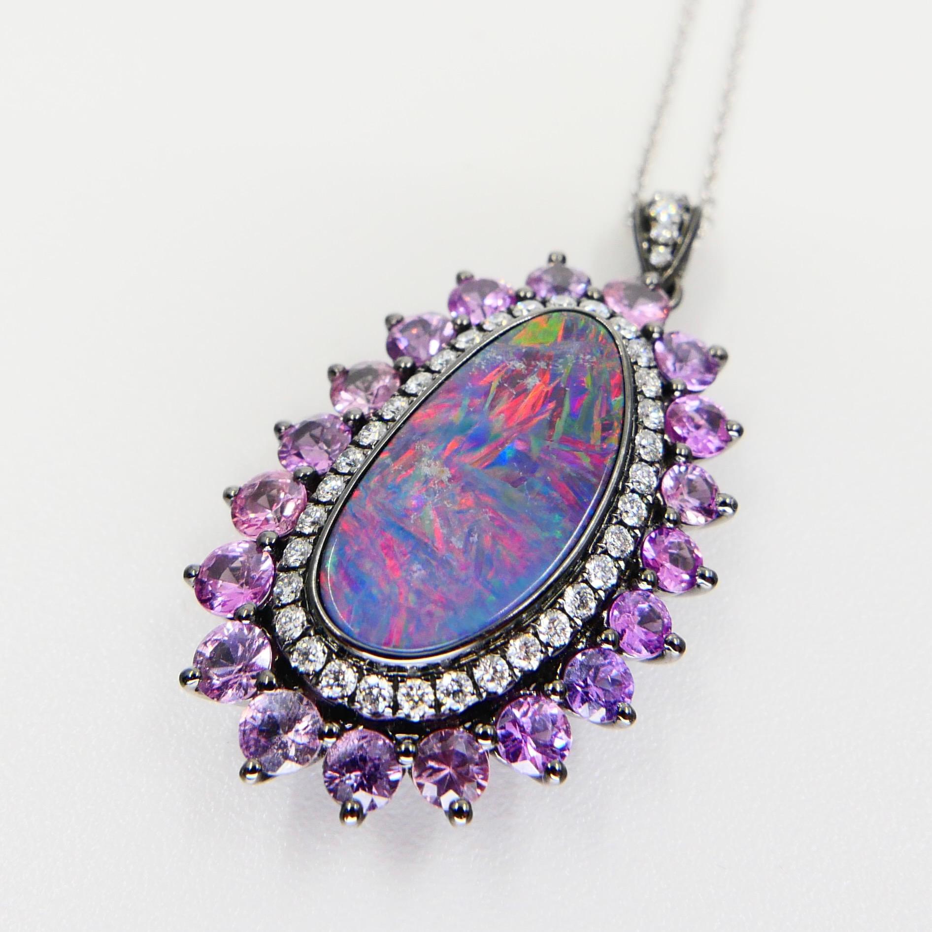3.01 Cts Au Opal, Pink Sapphire & Diamond Pendant, Impressive Play of Colors In New Condition For Sale In Hong Kong, HK