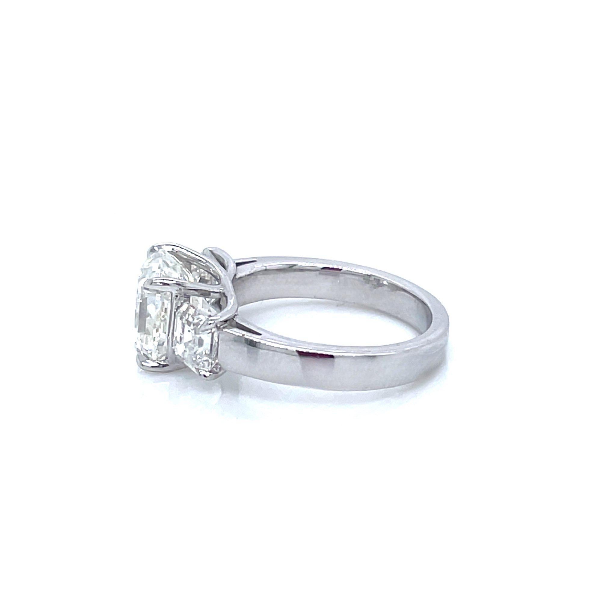 For Sale:  3.01ct Central Stone and 1.45ct Total Two Stone Diamonds with Platinum Engagemen 3