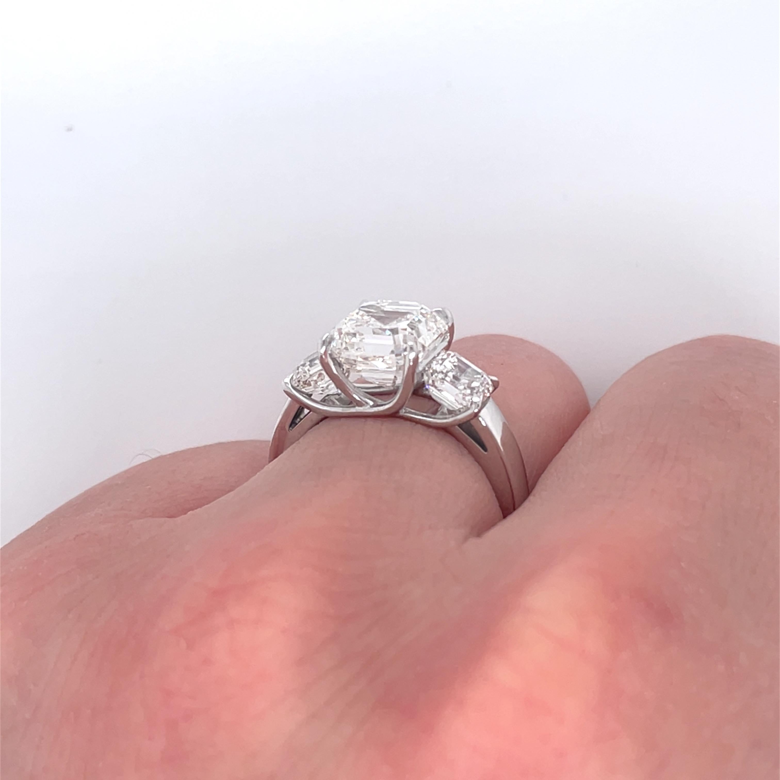 For Sale:  3.01ct Central Stone and 1.45ct Total Two Stone Diamonds with Platinum Engagemen 7