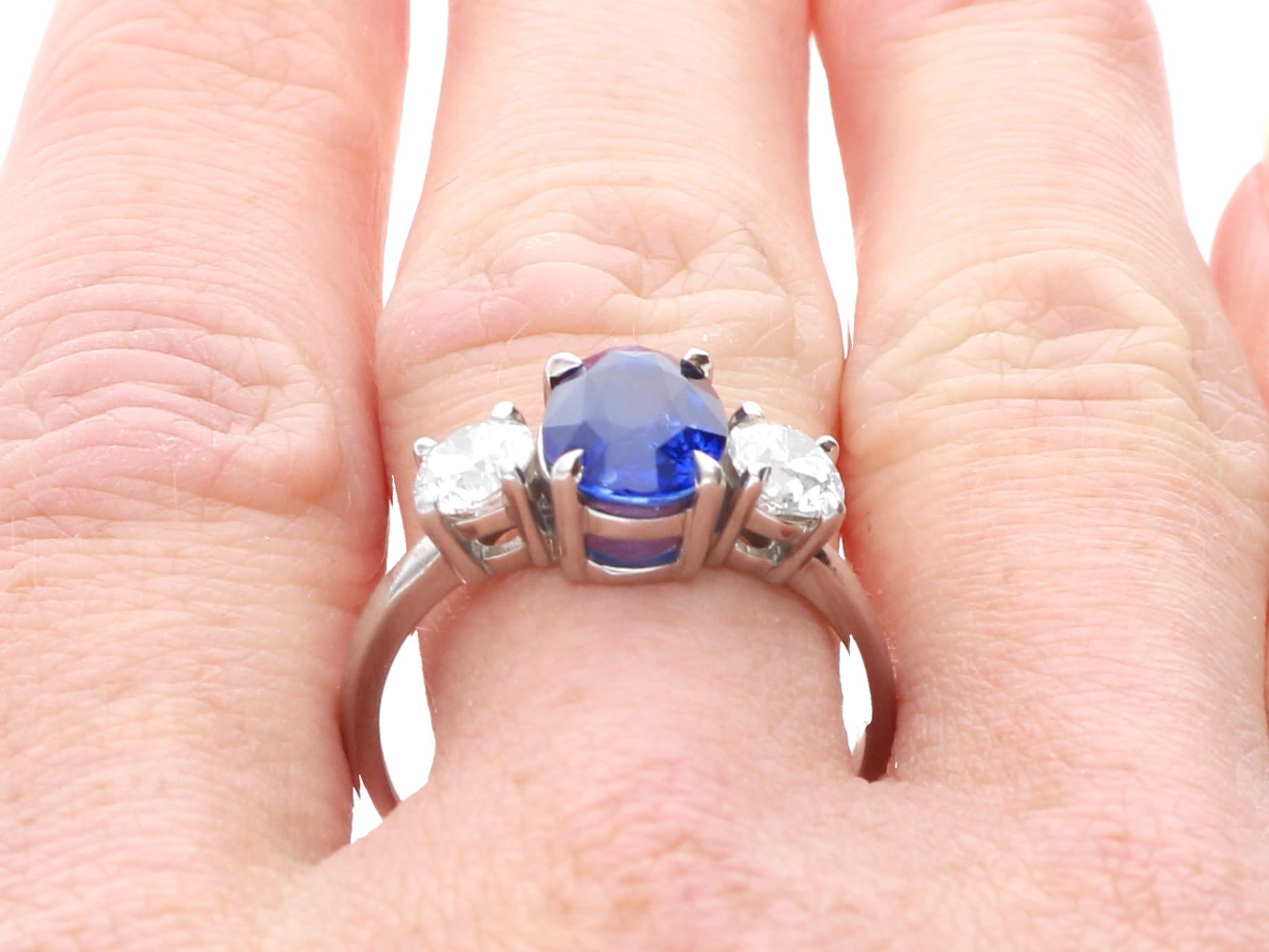 3.01Ct Ceylon Sapphire and 1.00Ct Diamond Platinum Trilogy Ring Circa 1970 For Sale 3
