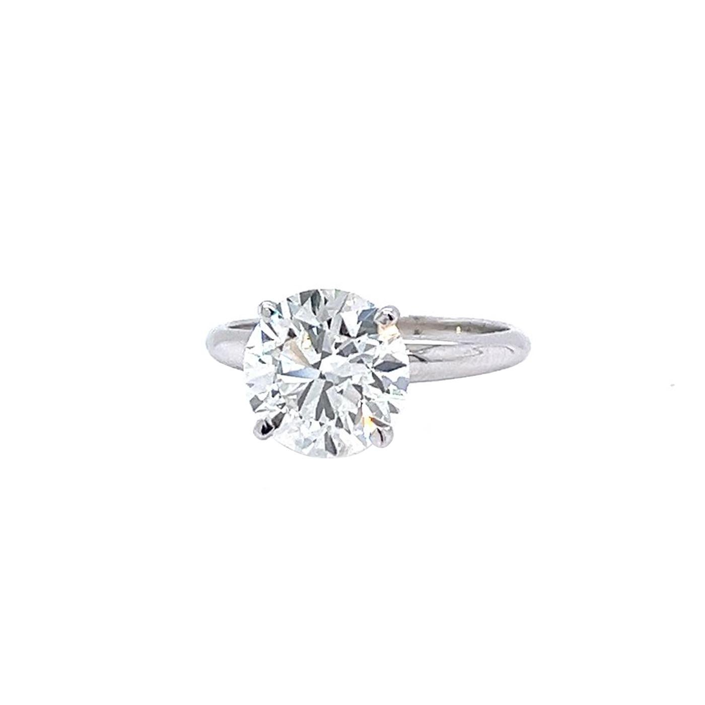 3.01 Carat GIA Round Brilliant Cut Tiffany style Ring 18K White Gold Si1 Clarity In Good Condition For Sale In Aventura, FL