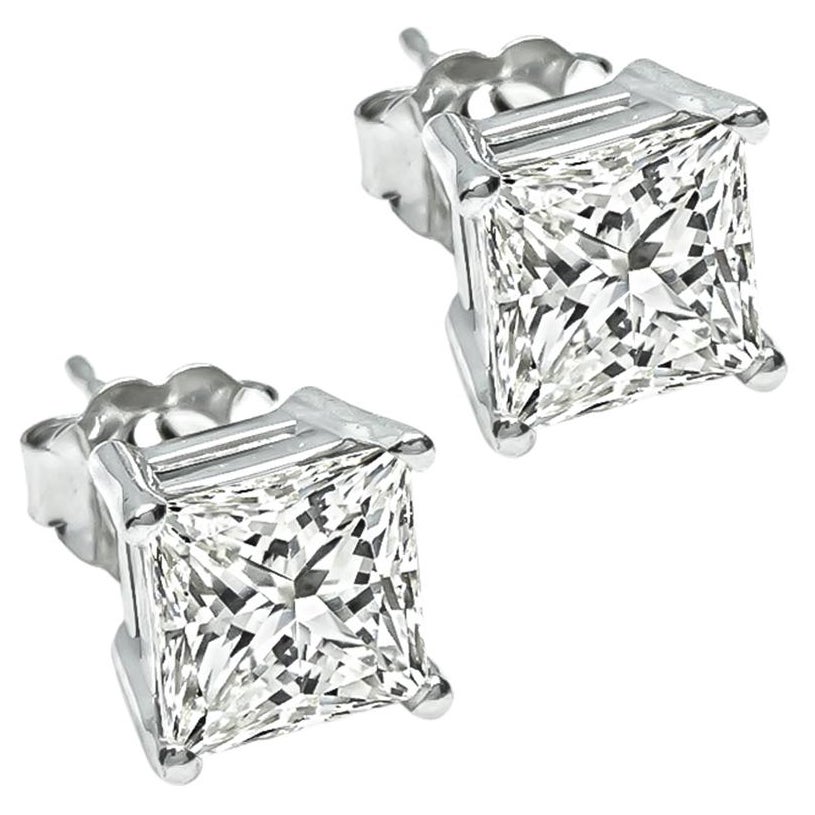 Boucles d
oreilles en diamant de 3,01ct, taille princesse