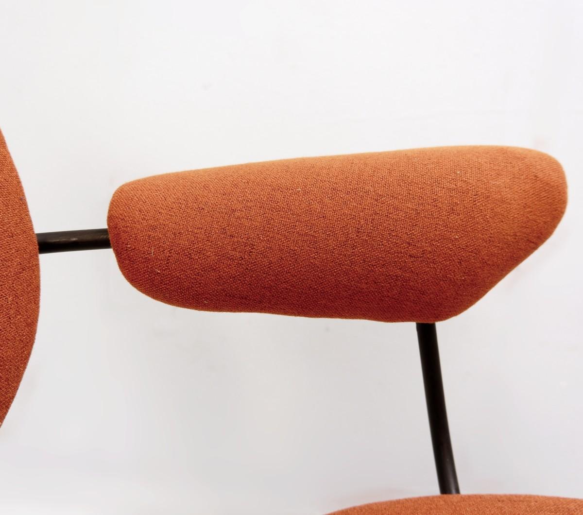 302 Armchairs by Willem Hendrik Gispen for Kembo, 1950s For Sale 2