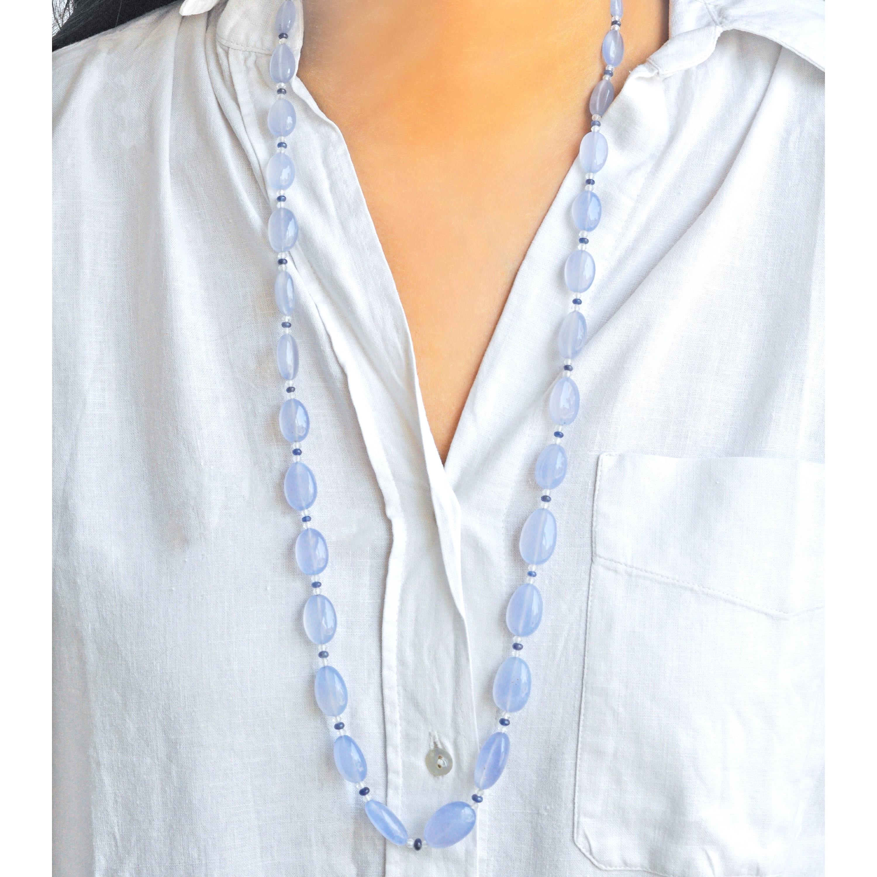 302 Carati Collana con perline in cristallo di rocca con zaffiro e calcedonio blu In condizioni Nuovo in vendita a Jaipur, Rajasthan
