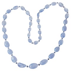 302 Carati Collana con perline in cristallo di rocca con zaffiro e calcedonio blu