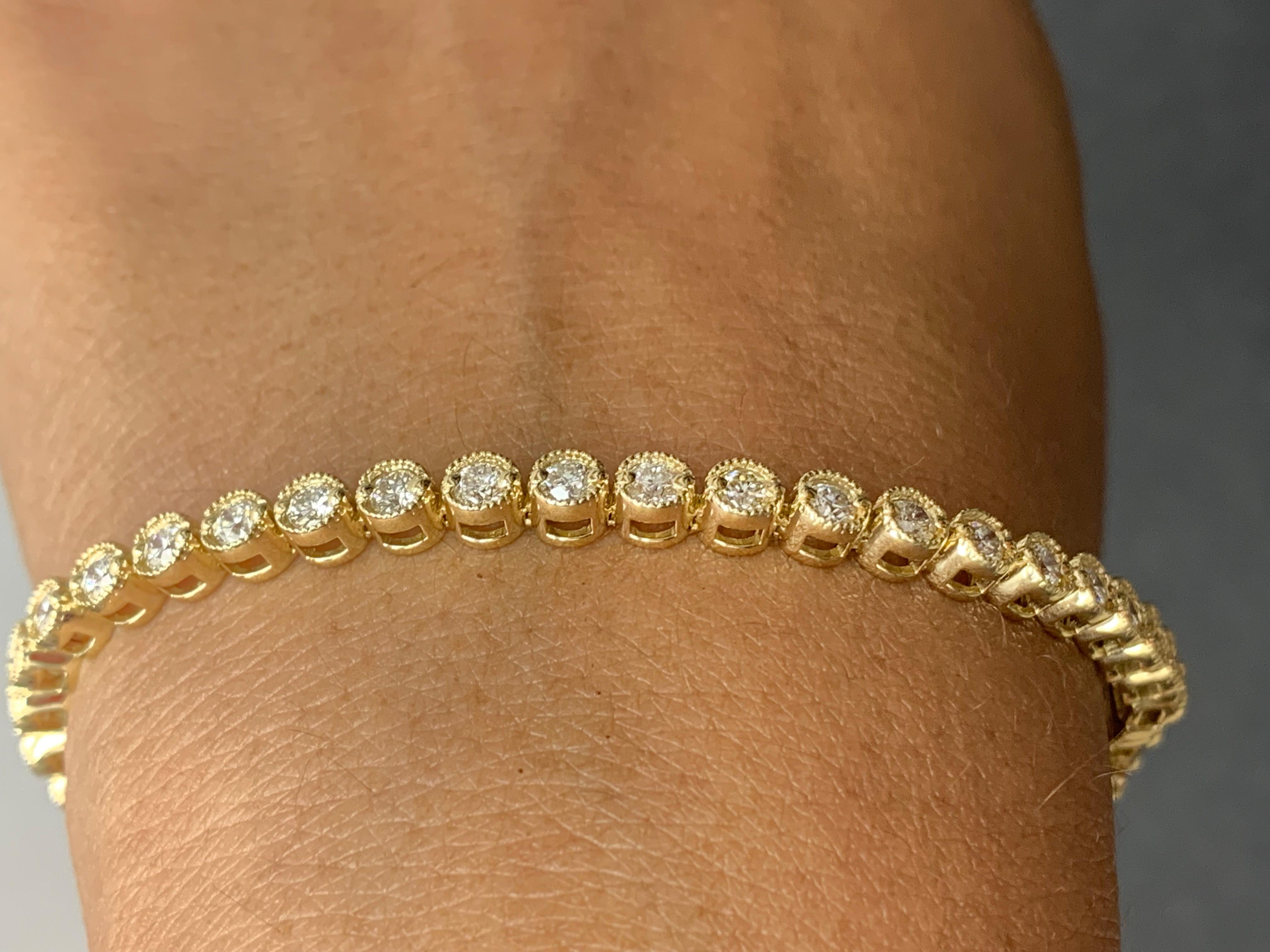Bracelet tennis en or jaune 14 carats avec diamants de 3,02 carats en vente 5