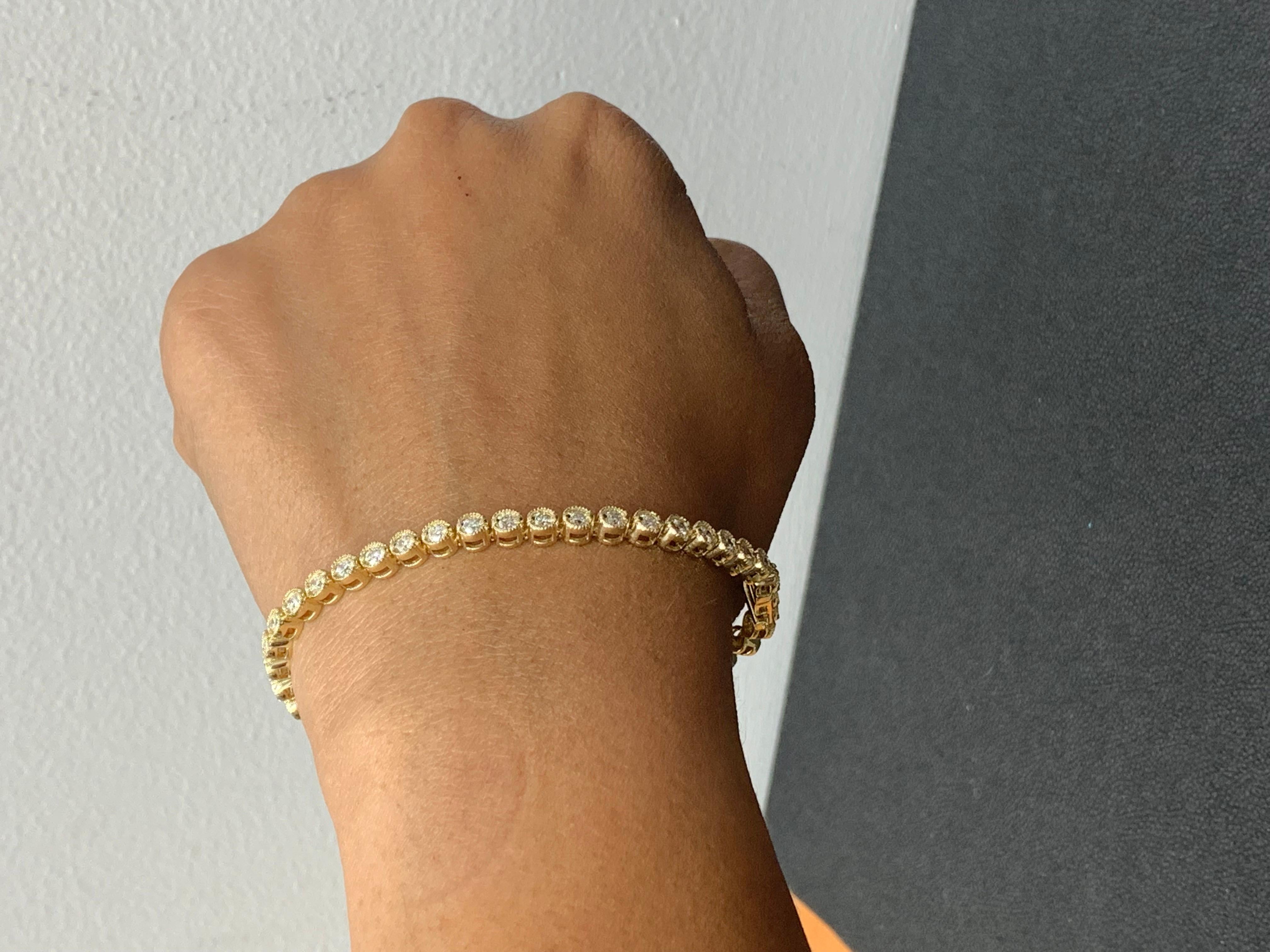 Bracelet tennis en or jaune 14 carats avec diamants de 3,02 carats en vente 7