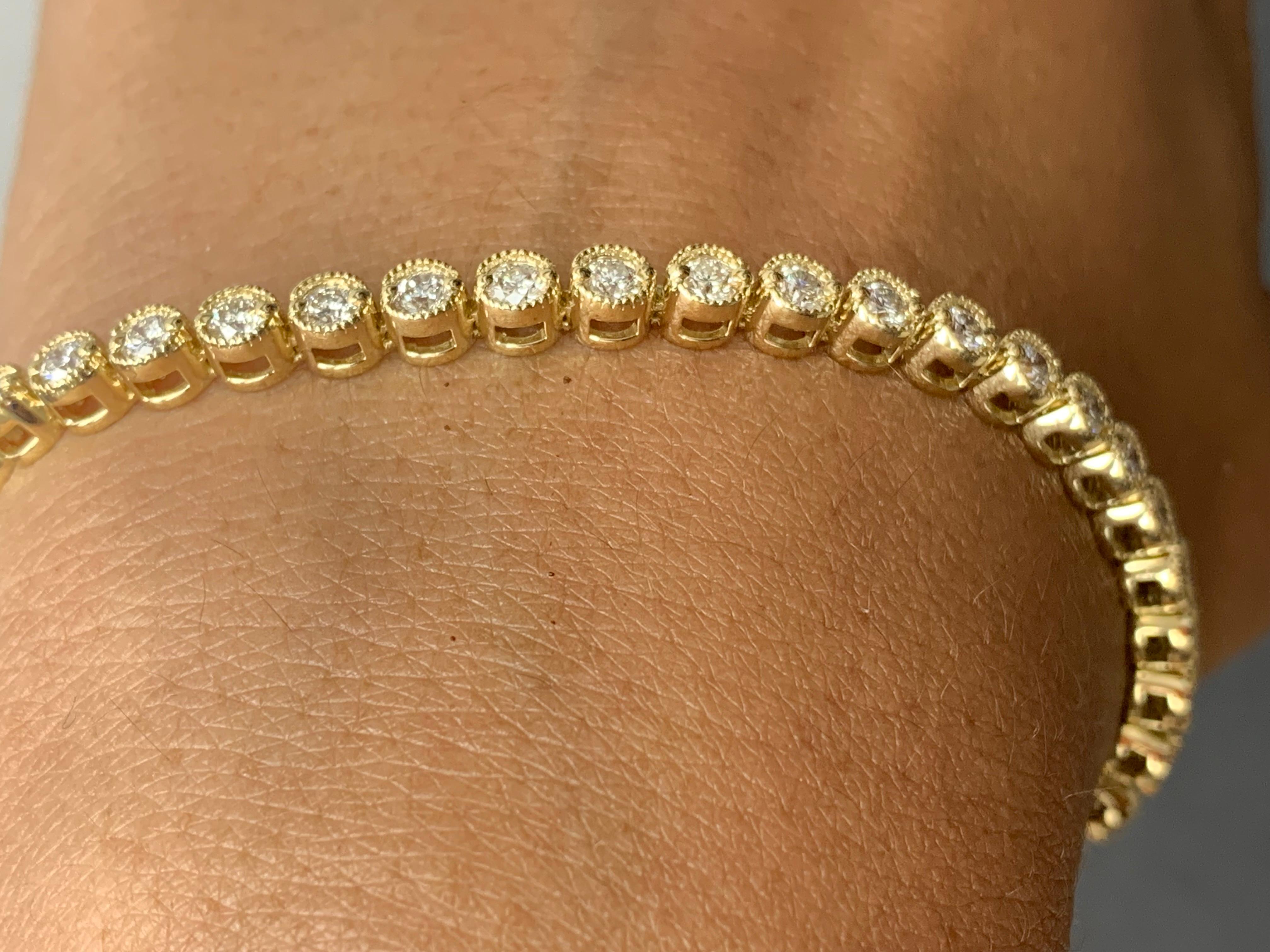 Moderne Bracelet tennis en or jaune 14 carats avec diamants de 3,02 carats en vente