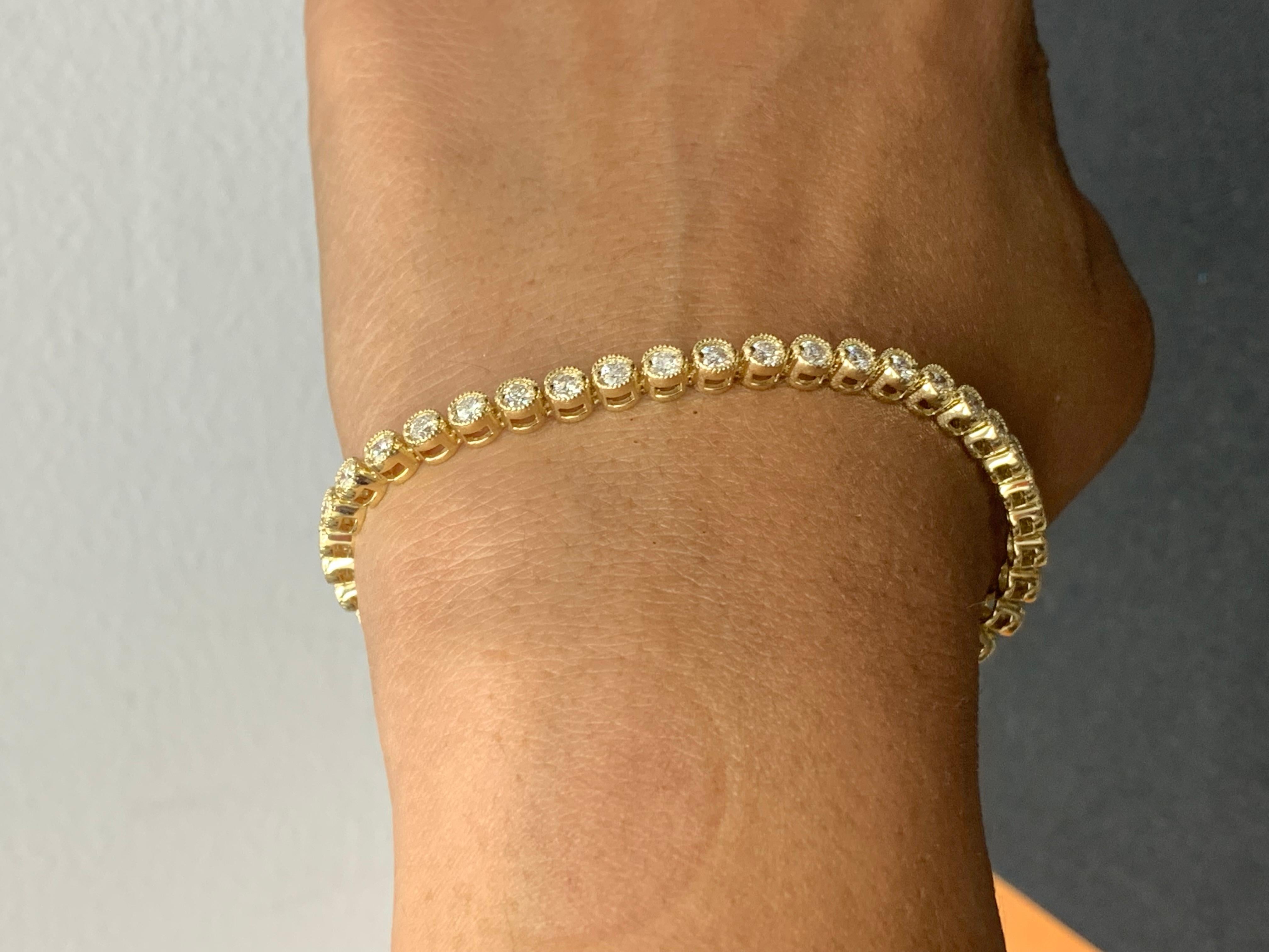 Bracelet tennis en or jaune 14 carats avec diamants de 3,02 carats Pour femmes en vente