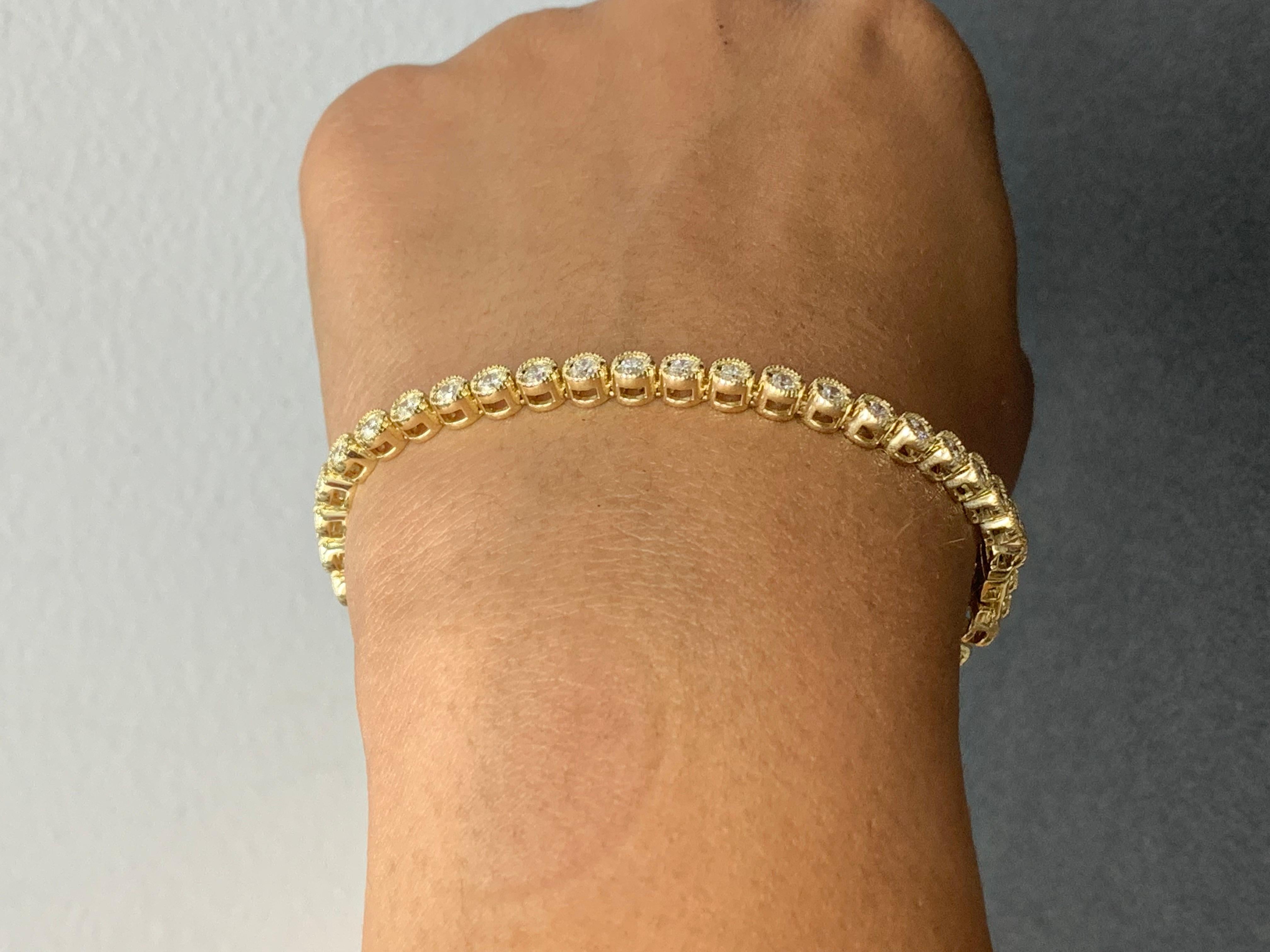 Bracelet tennis en or jaune 14 carats avec diamants de 3,02 carats en vente 2
