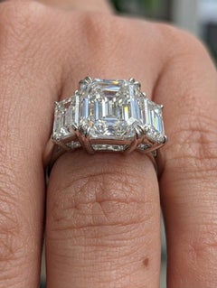 3,02 Karat Smaragdschliff-Diamant-Dreisteinring - GIA zertifiziert F/VS1