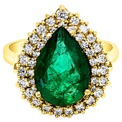 3.02 Carat Natural Colombian Emerald 14 Karat Yellow Gold Ring