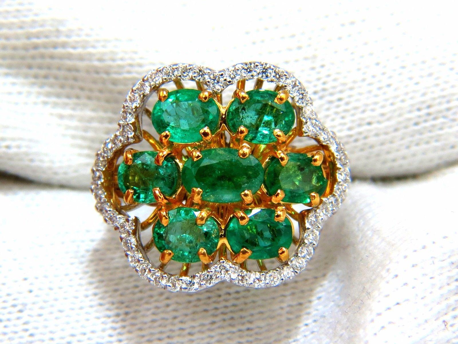 3.02 Carat Natural Oval Emeralds Diamond Cocktail Cluster Ring 14 Karat G/Vs In New Condition For Sale In New York, NY