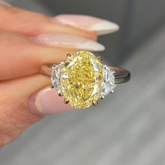 3.02 Carat Oval Diamond Ring Fancy Yellow 14K Gold Rare Fancy-Color Splendour