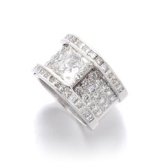 3.02 Carat Round Brilliant Statement Brilliant White SI   Diamond Ring