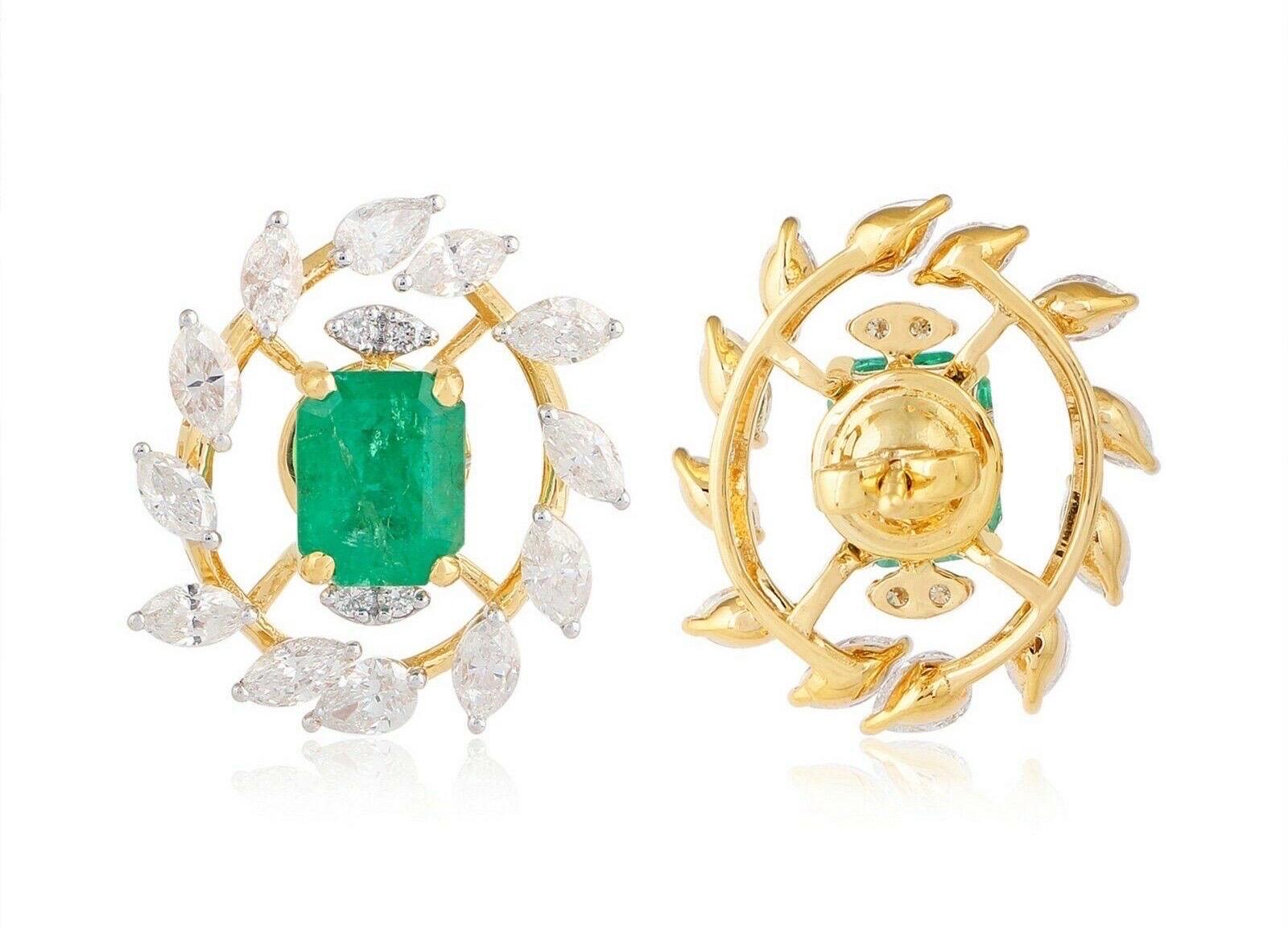 3.02 Carat Emerald Diamond 14 Karat Gold Stud Leaf Earrings In New Condition For Sale In Hoffman Estate, IL