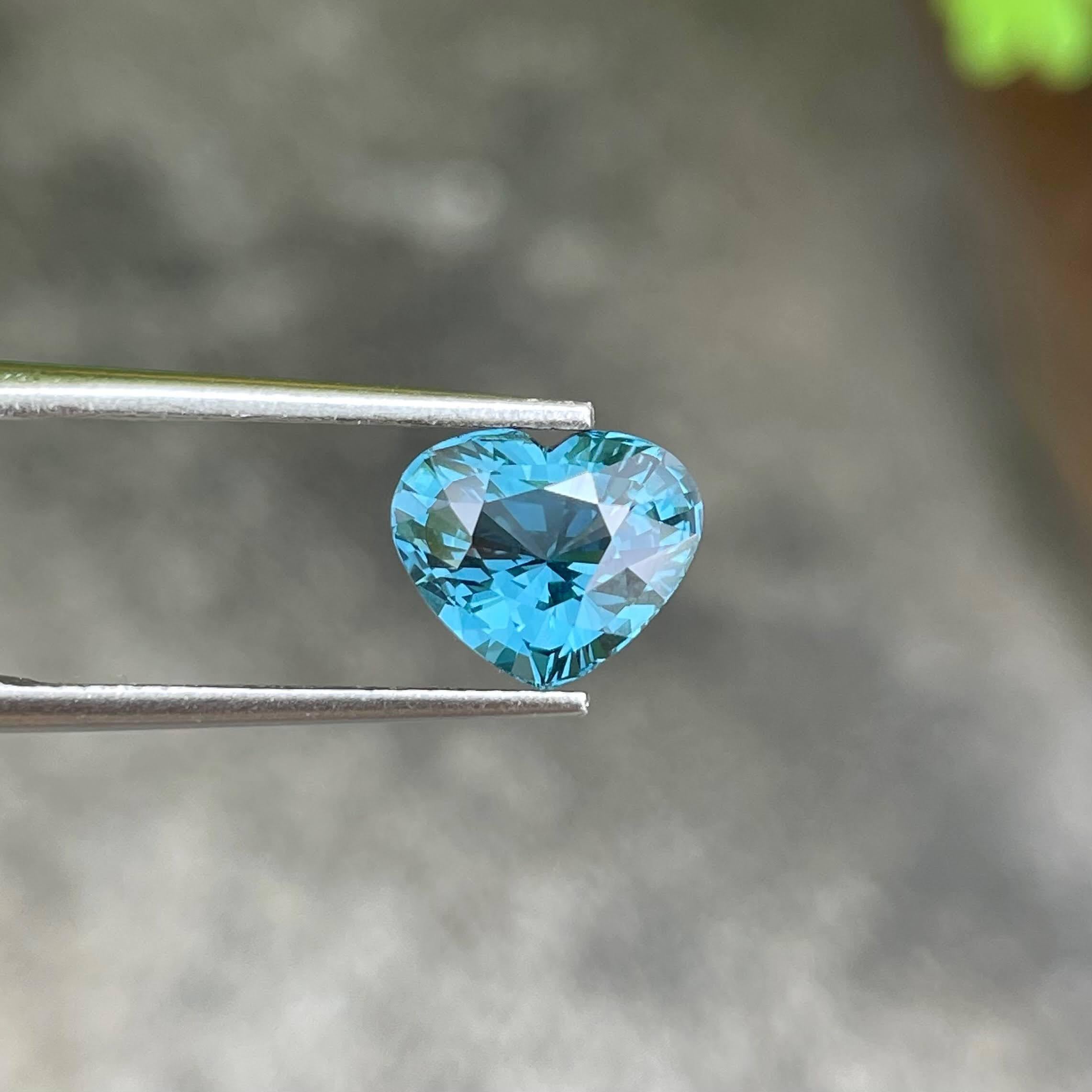 Modern 3.02 Carats Loose Blue Spinel Stone Heart Cut Natural Tanzanian Gemstone For Sale
