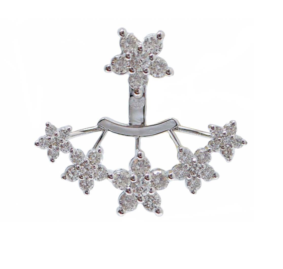 Fantastic earrings in 18 kt white gold structure composed by flowers studded with diamonds.
These earrings can be worn in two different ways.
Diamonds 3.02 ct
Total Weight 8.20 gr
RF    G    CCFR
RK.GOGG

For any informations, feel free to contact
