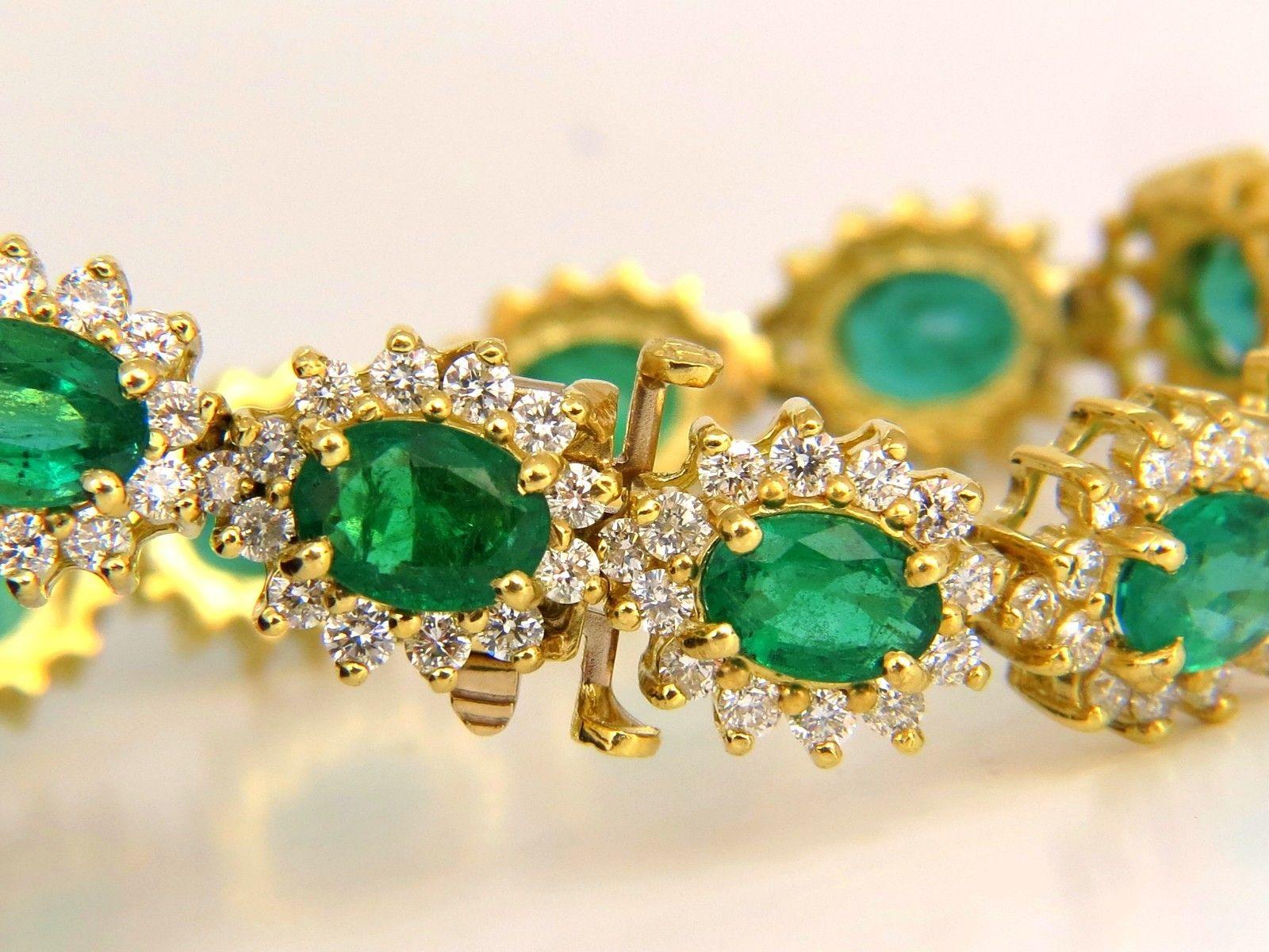 30.26 Carat Natural Zambia Vivid Green Emerald Diamonds Bracelet 2