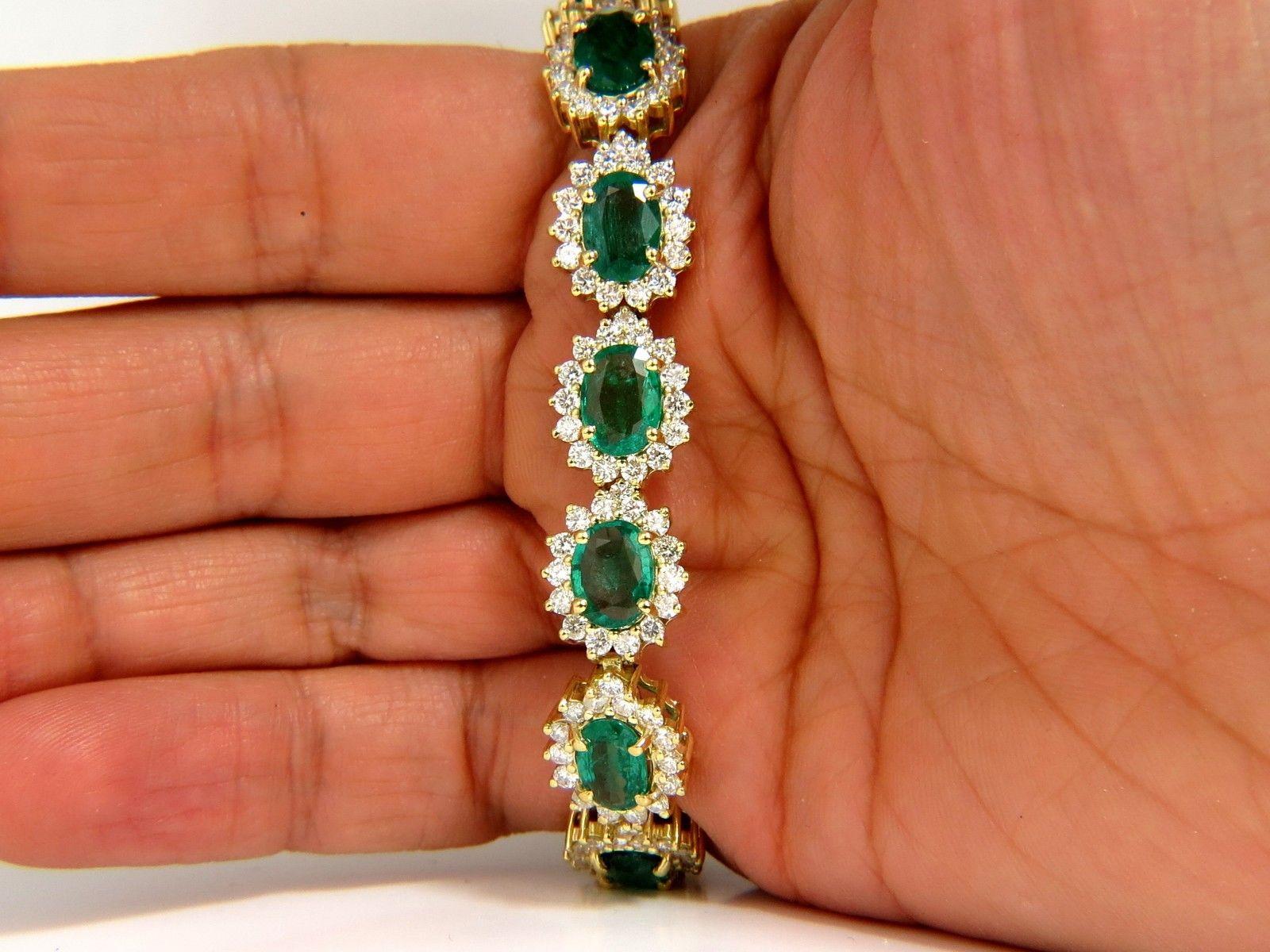 30.26 Carat Natural Zambia Vivid Green Emerald Diamonds Bracelet 1