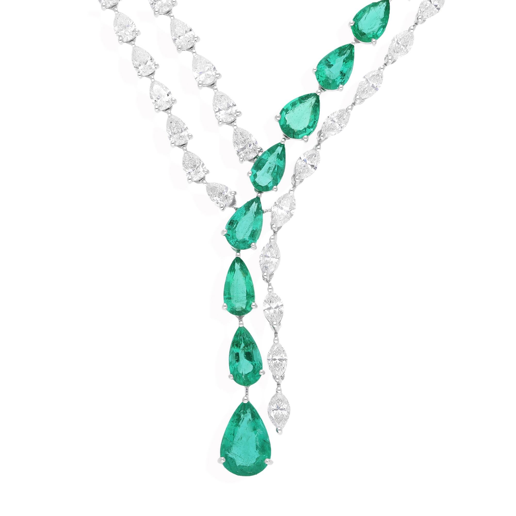Taglio a goccia Collana a goccia a forma di Y con smeraldo da 30,26TCW e diamanti in oro bianco 14k in vendita