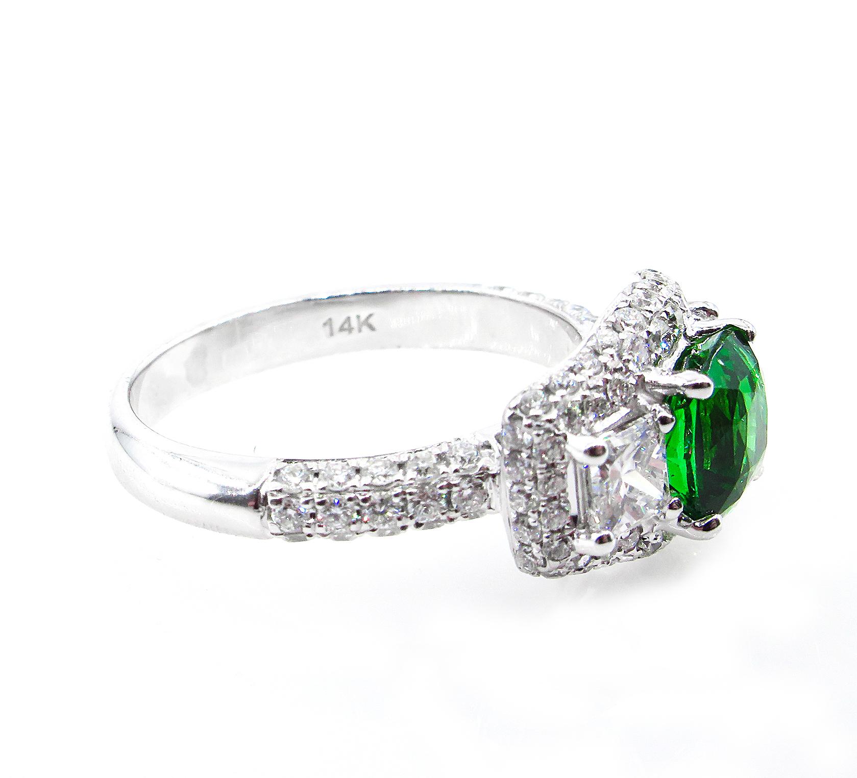3.02 Carat AGL Natural No-Heat Tsavorite Cushion & Princess Diamond 3-Stone Ring In Good Condition In New York, NY