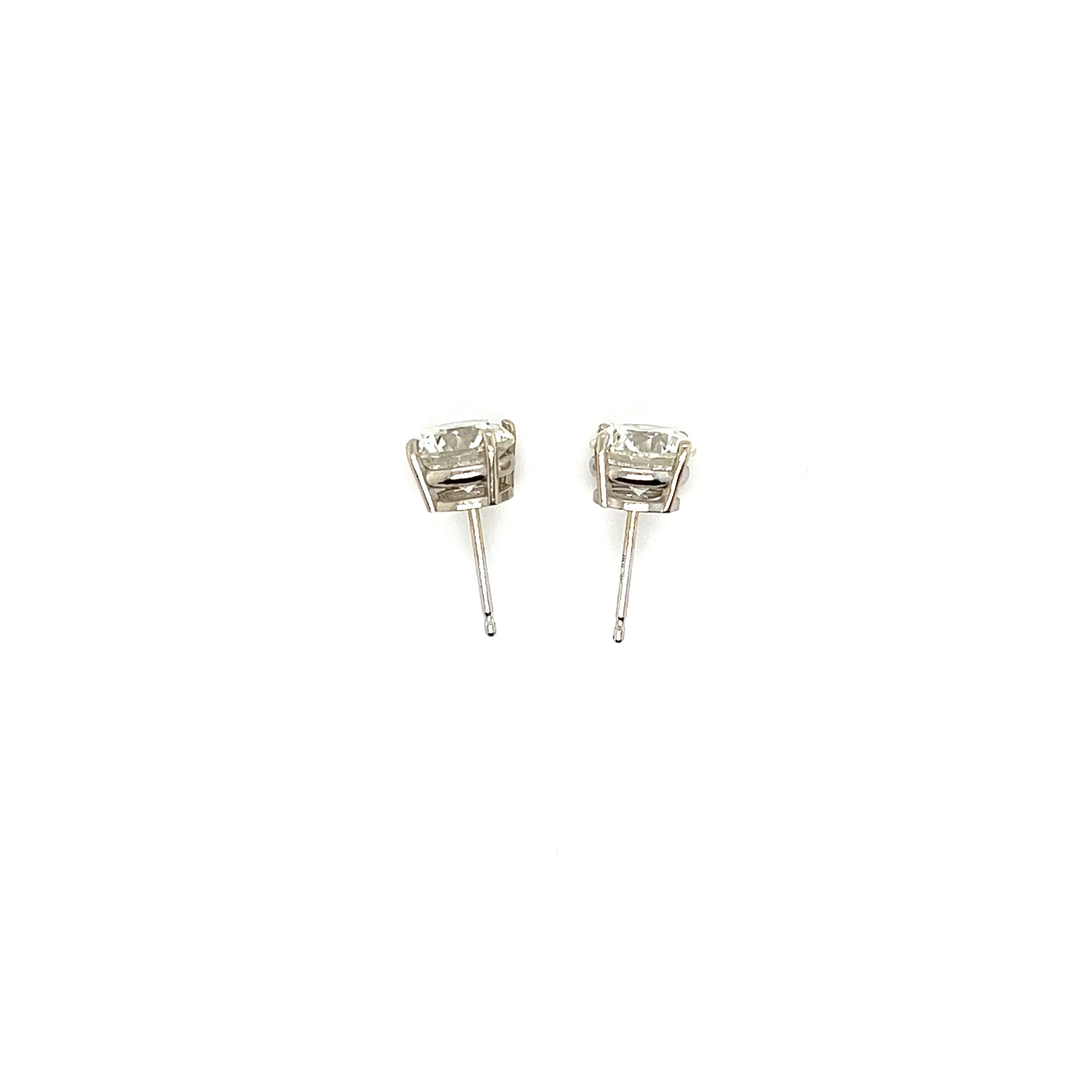 Borchie con diamanti da 3,02 ct in vendita 1
