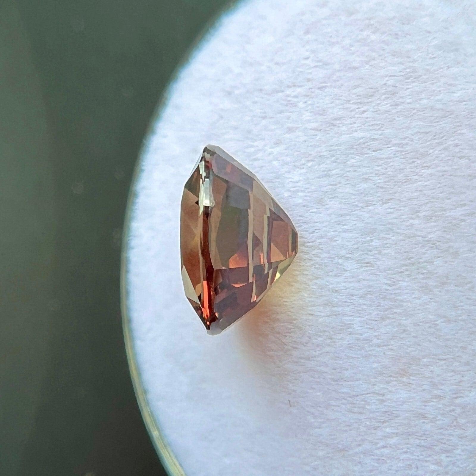 3,02 ct GIA Certificato Garnet Colour Change Nature Taglio Ovale Piropo Spessartine in vendita 4