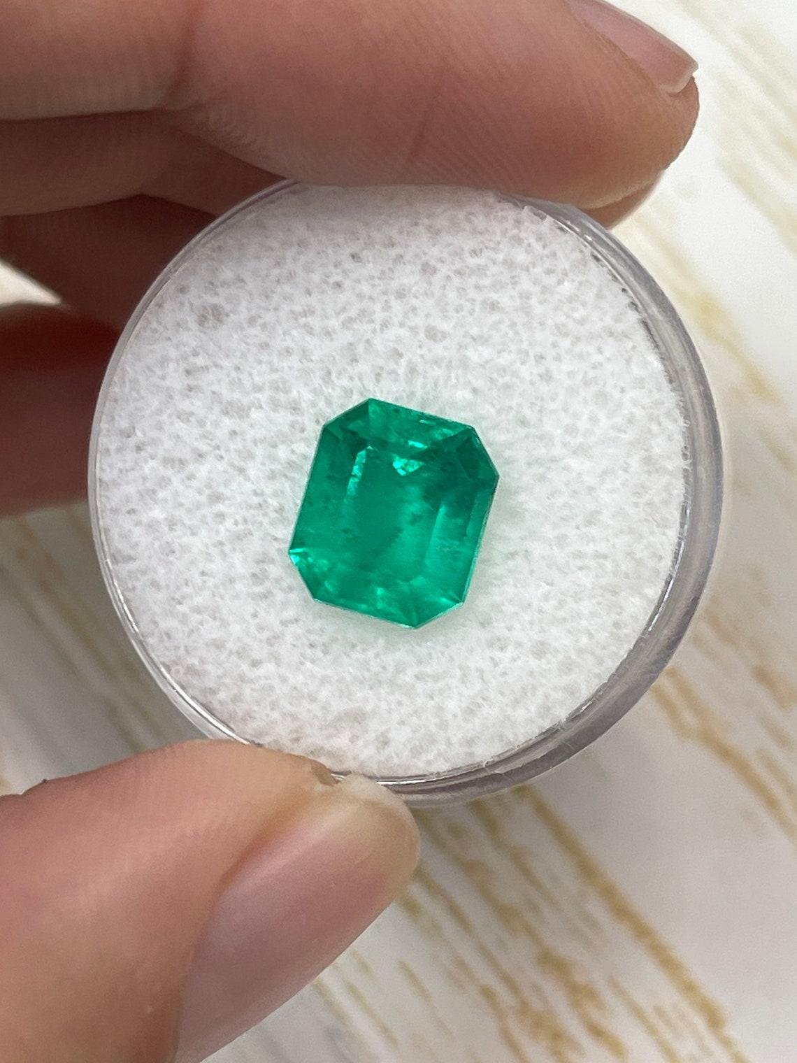 3.02ct intensiv grüner kolumbianischer Smaragd Smaragdschliff echter Mai-Geburtsstein Edelstein (Moderne) im Angebot