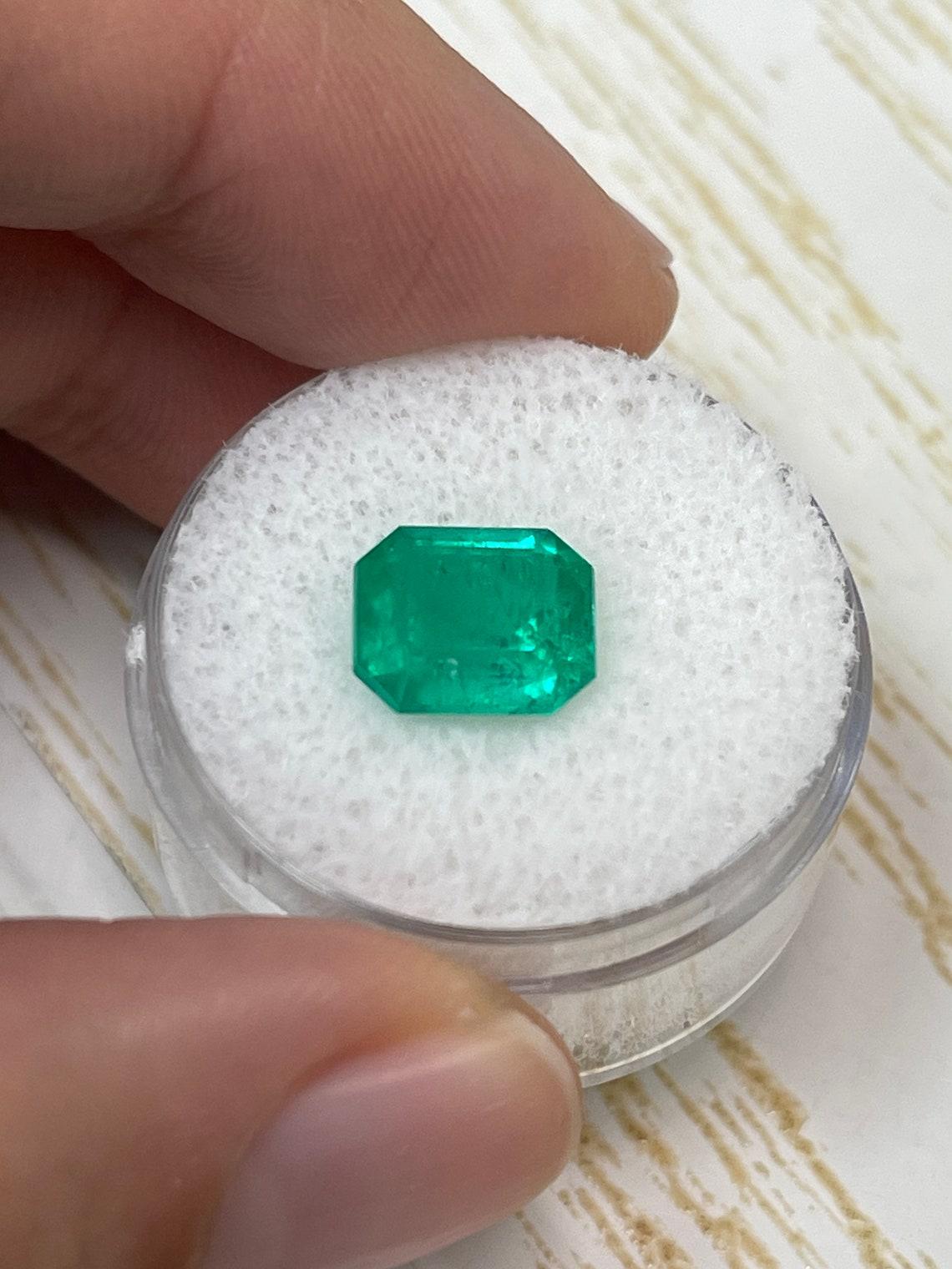 3.02ct intensiv grüner kolumbianischer Smaragd Smaragdschliff echter Mai-Geburtsstein Edelstein für Damen oder Herren im Angebot