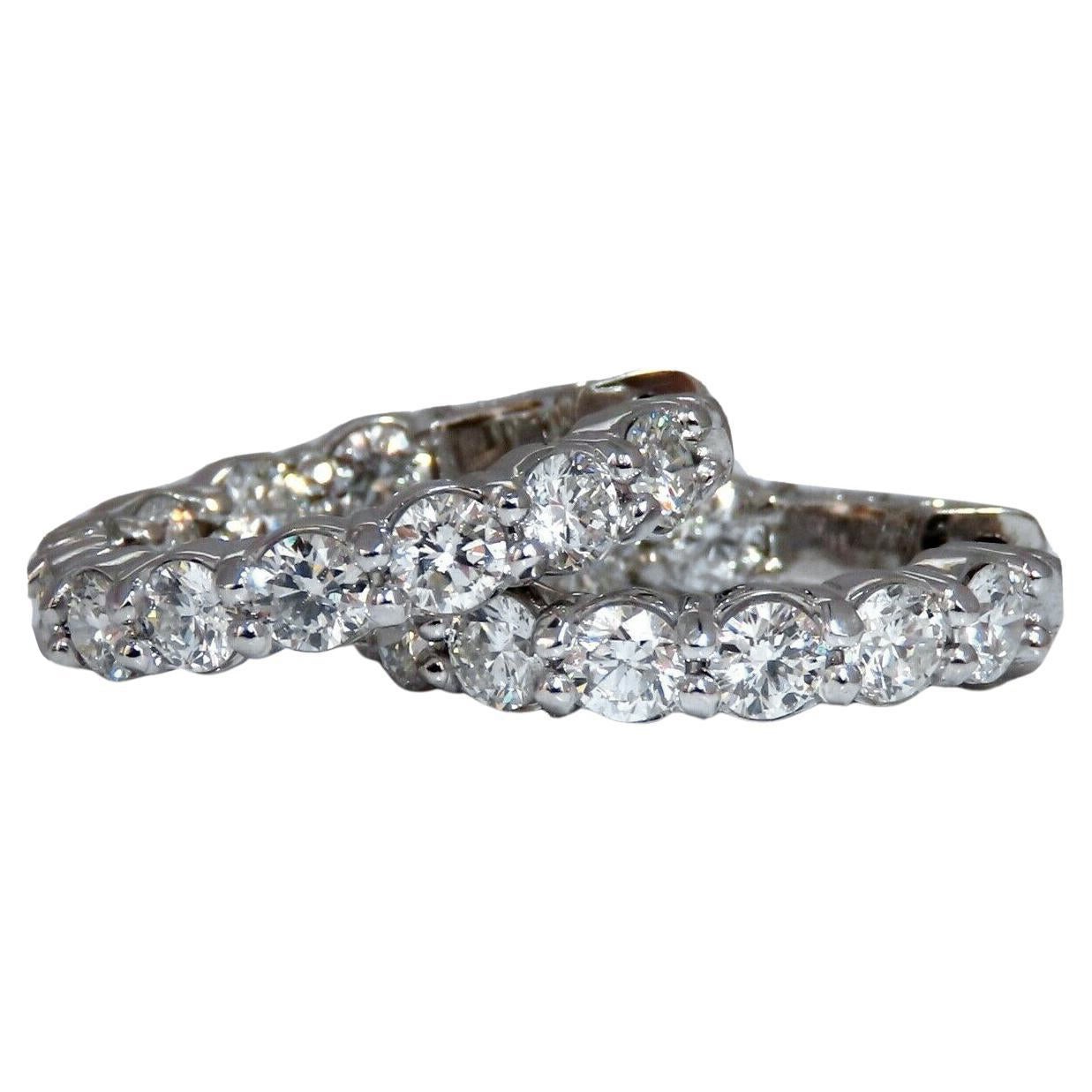 3,02 ct runde Naturdiamant-Creolen mit 14-Karat-Knopf und „Share“-Fassung*