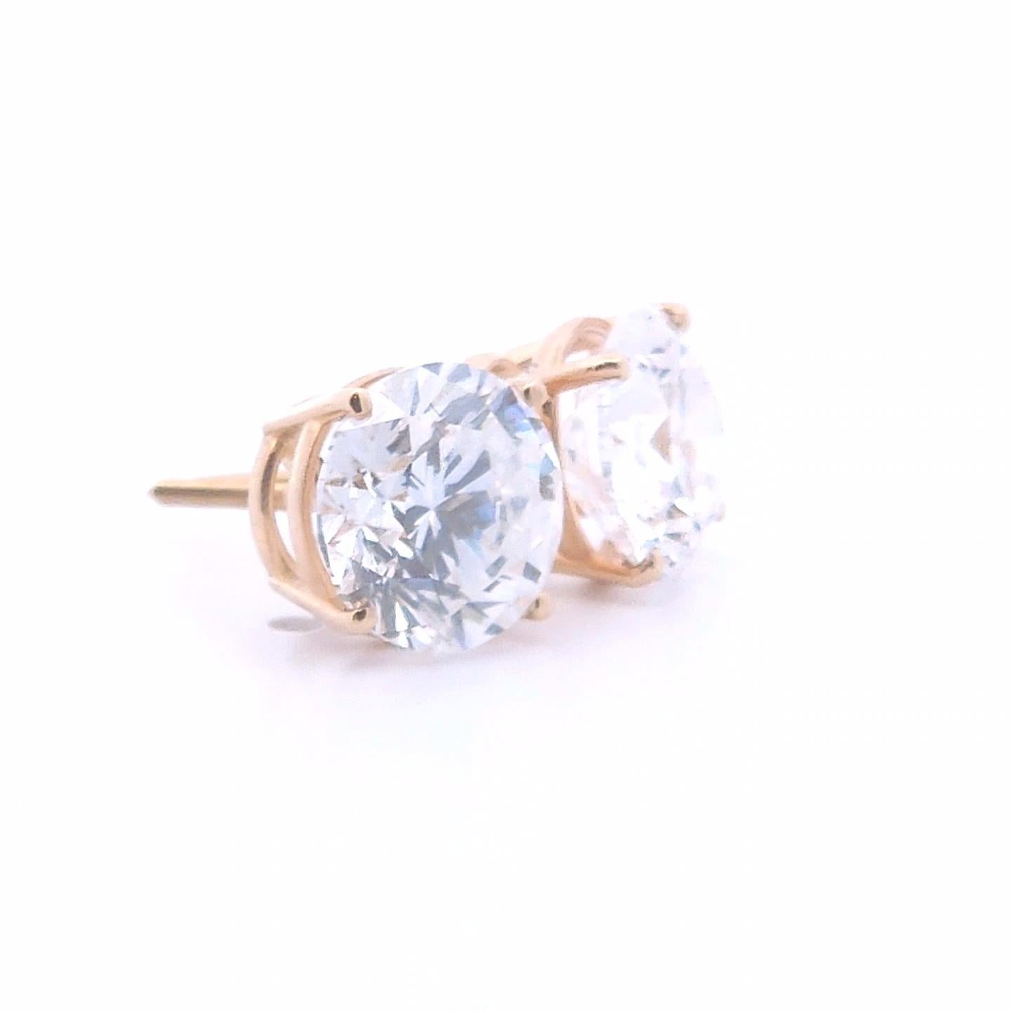 Round Cut 3.02ct Round Diamond Studs in 14k Gold For Sale