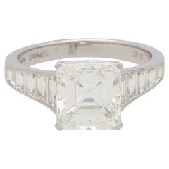 3.02ct Square Emerald Cut Diamond Ring with Baguette Shoulders in Platinum
