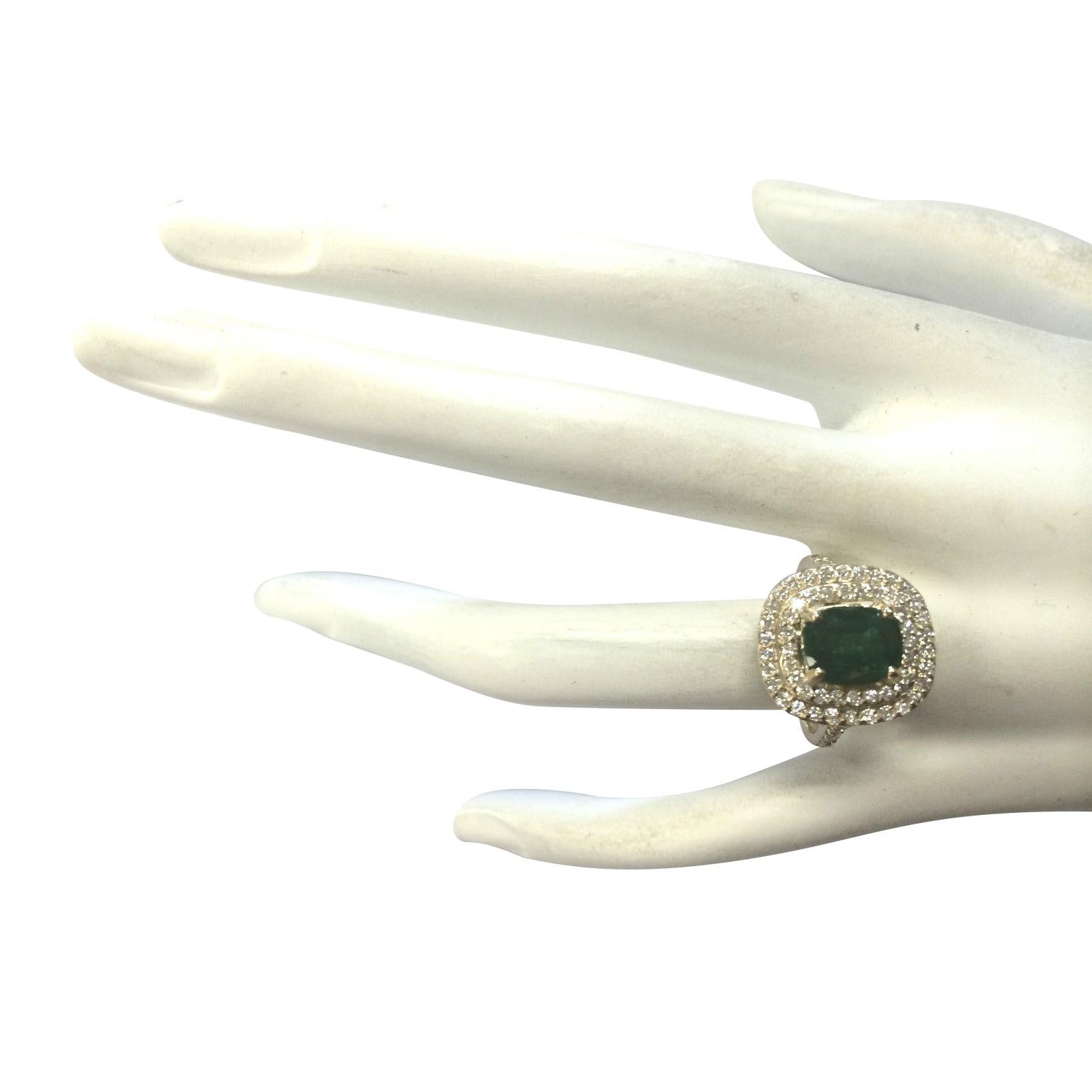 Emerald Diamond Ring In 14 Karat Yellow Gold  In New Condition For Sale In Los Angeles, CA