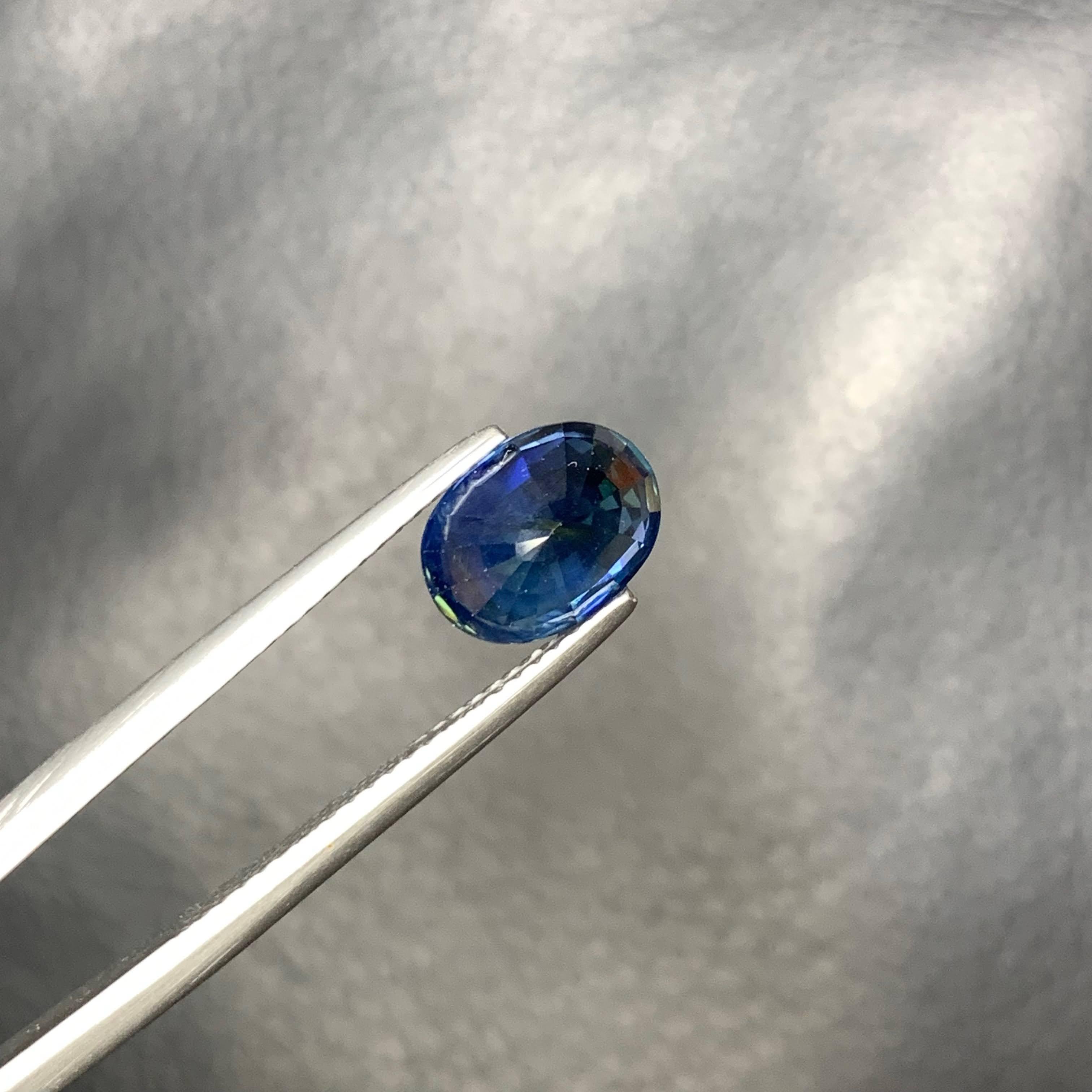 3.03 carats GGI Certified Loose Greenish Blue Sapphire Oval Cut Madagascar's Gem Neuf - En vente à Bangkok, TH