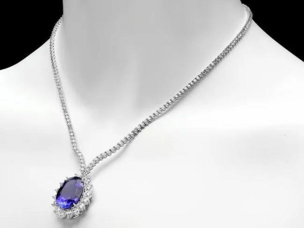 Mixed Cut 30.30Ct Natural Tanzanite and Diamond 18K Solid White Gold Necklace For Sale