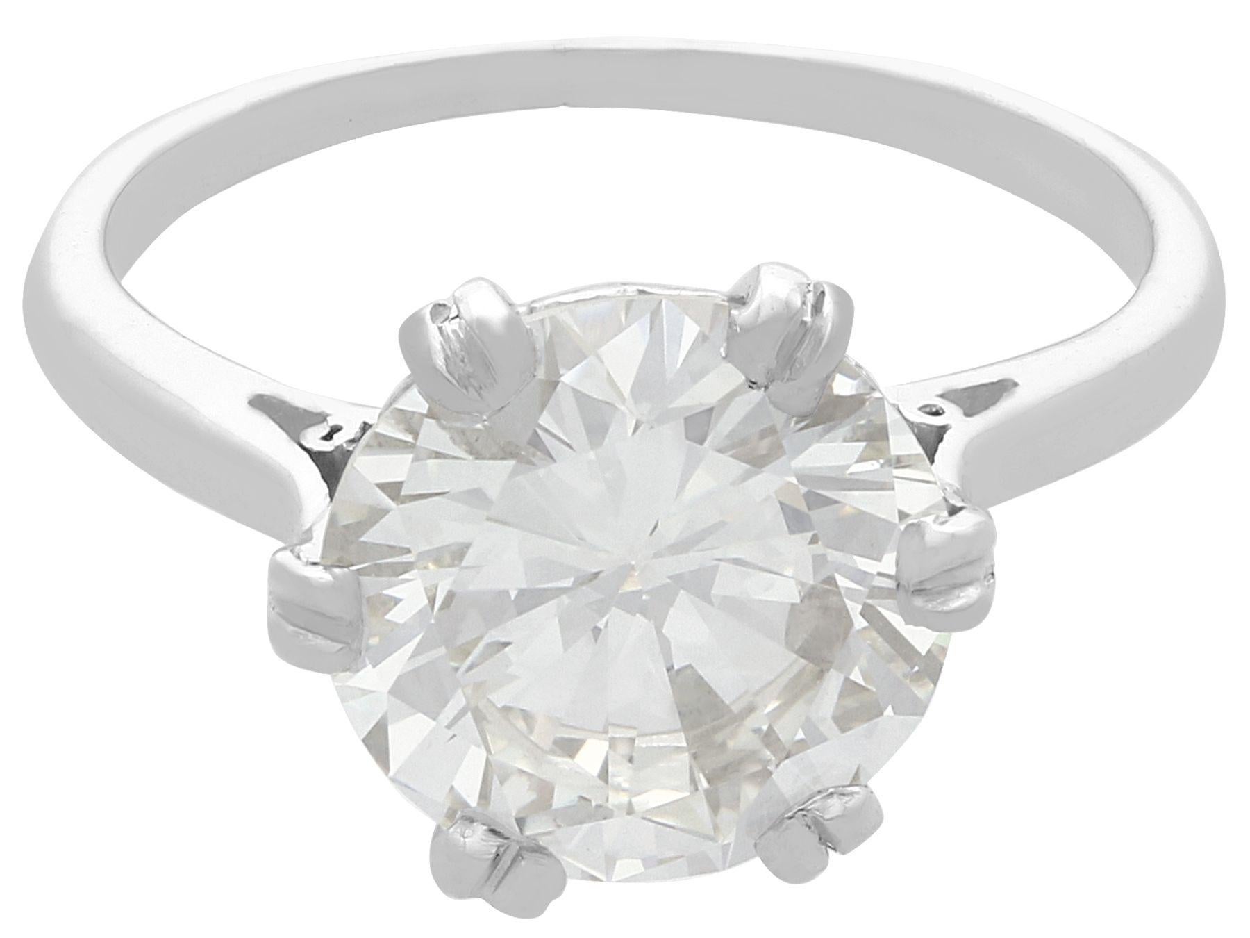 Années 1950, bague solitaire en platine et diamant de 3,03 carats Unisexe en vente