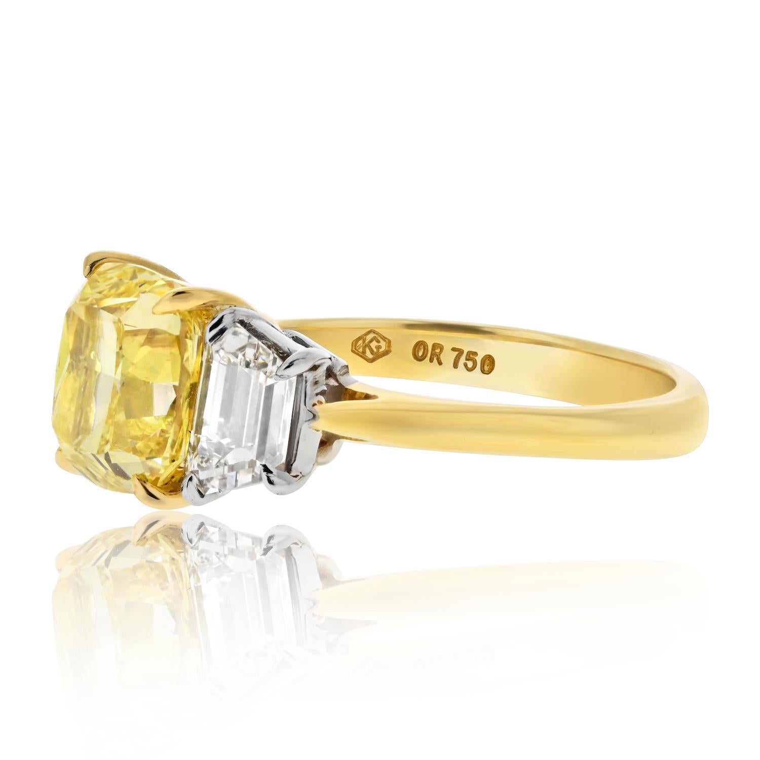 Modern 3.03ct Fancy Vivid Yellow Cushion Cut Three Stone Diamond Engagement Ring For Sale