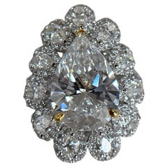 3,03 Karat birnenförmiger GIA-Diamant-Halo-Ring mit seitlichen Diamanten, 18k WG Größe 6,25