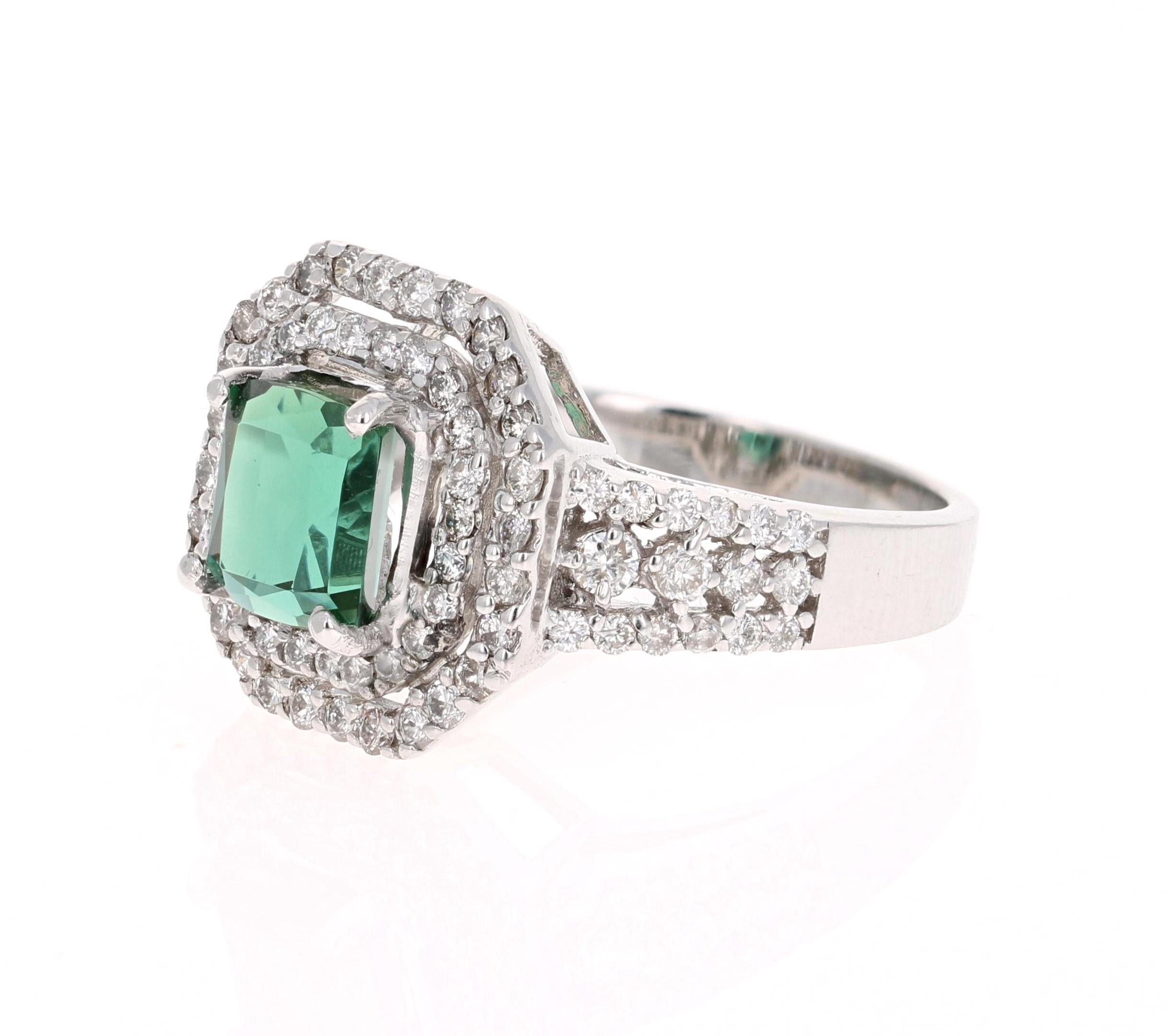 Anillo de diamantes de turmalina verde de 3,04 quilates Anillo de oro blanco Contemporáneo en venta