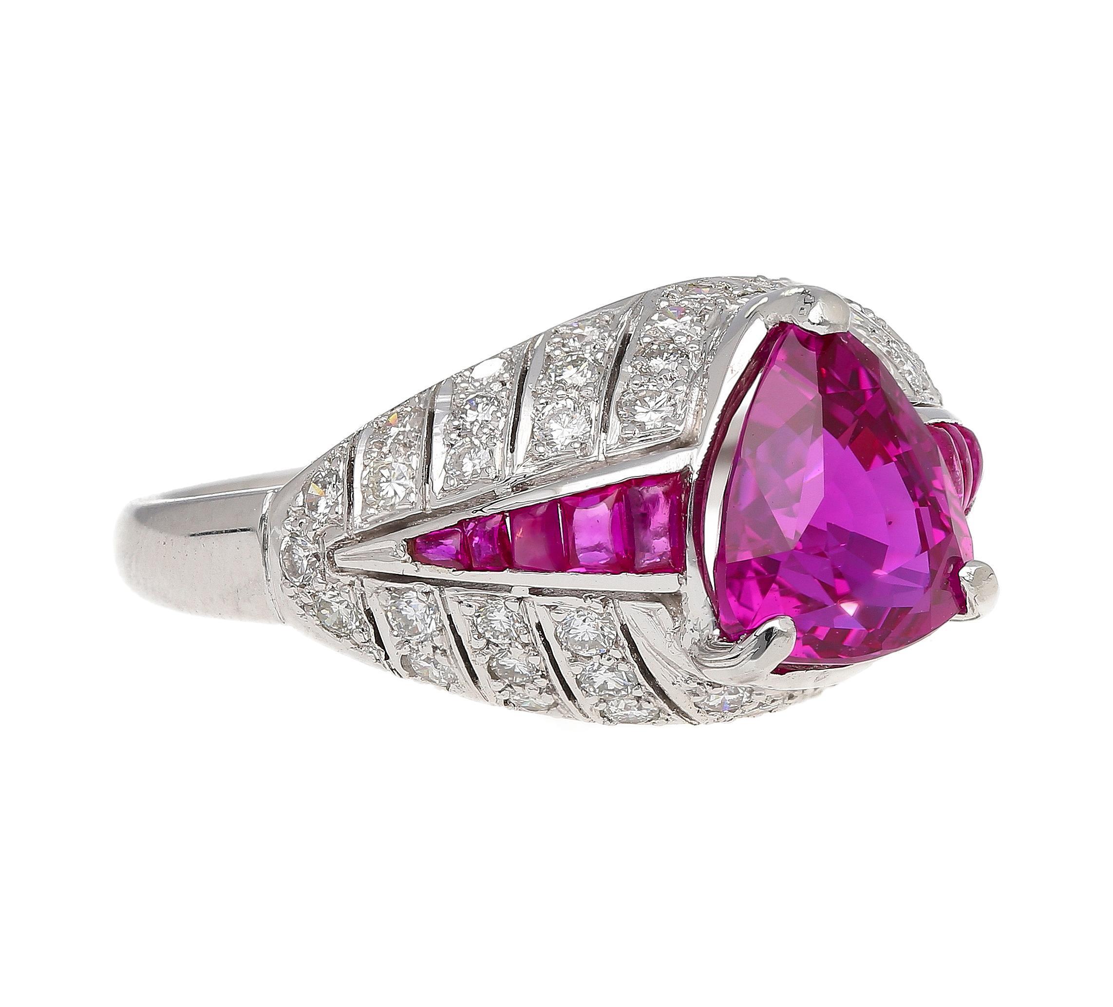 Art Deco 3.04 Carat Purplish Pink Trillion-Cut Ruby and Diamond Cocktail Ring For Sale