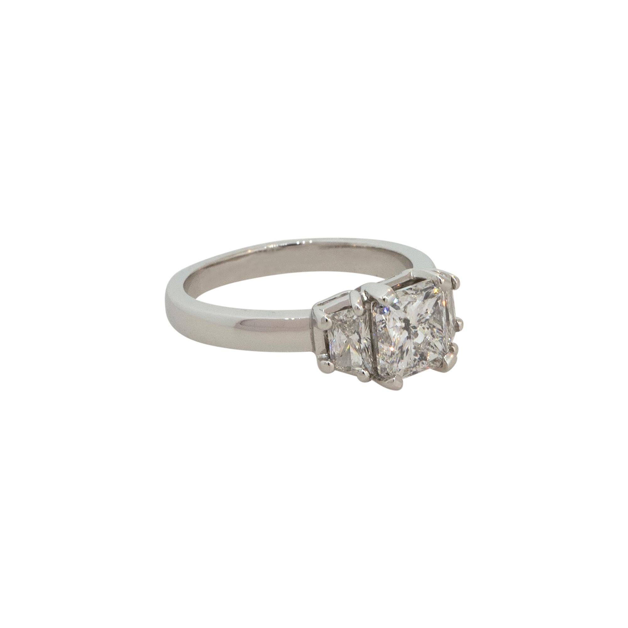 3.04 Carat Radiant Cut Diamond Engagement Ring Platinum in Stock In Excellent Condition For Sale In Boca Raton, FL