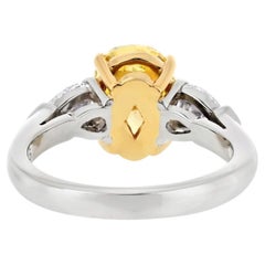 3.04 Carat Radiant Diamond Ring Fancy Yellow 14K Gold Rare Fancy-Color Splendour