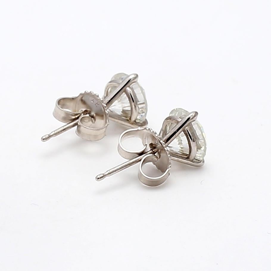 Orecchini con diamante tondo brillante H I1 da 3,04 carati in oro bianco 14 carati in vendita 5