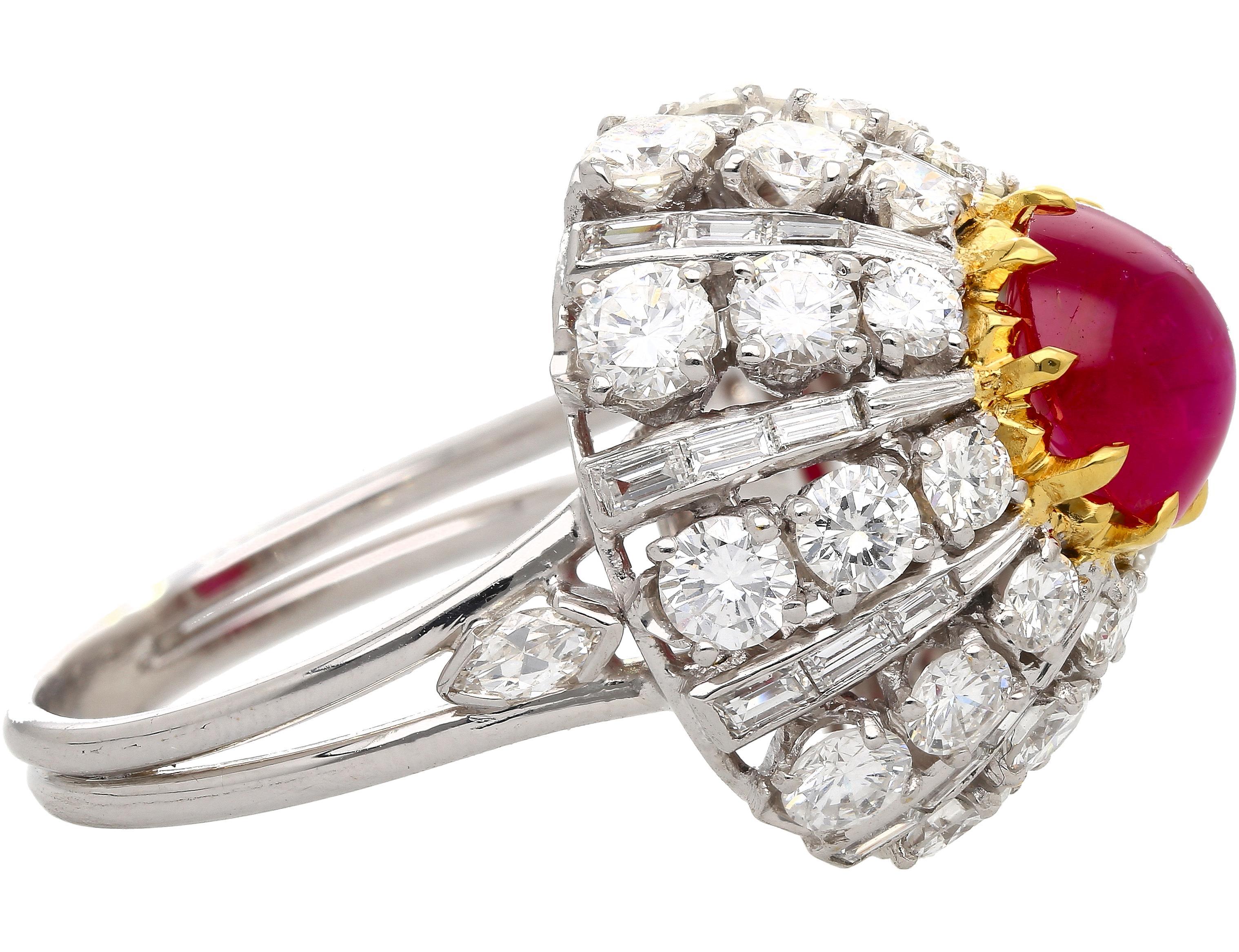 3.04 Carat Star Ruby No-Heat Burma & Diamond 18K Gold Sunburst Ring For Sale 1