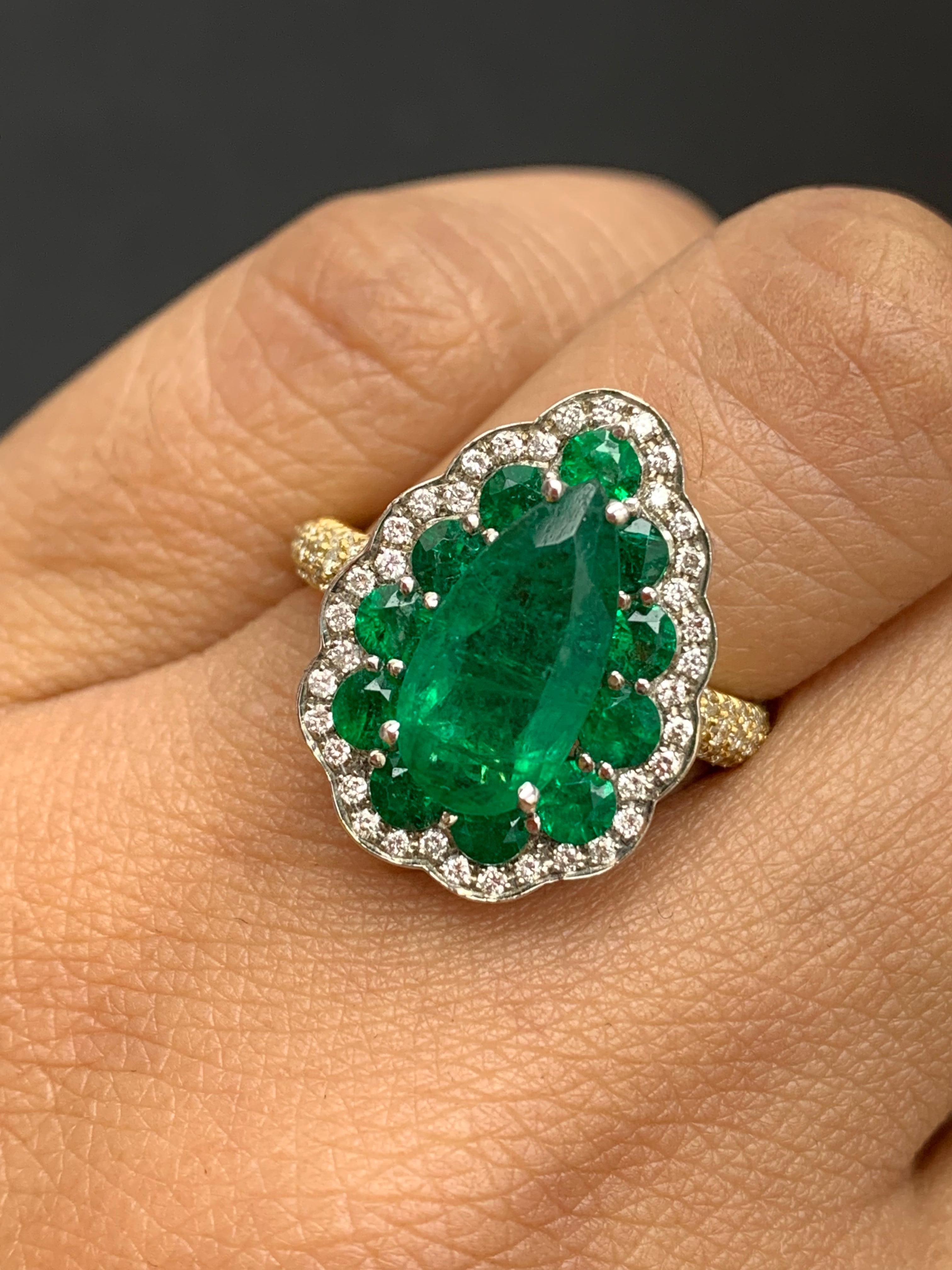 3.04 Carats Pear Shape Emerald and Diamond 18K Yellow Gold Cocktail Ring For Sale 12