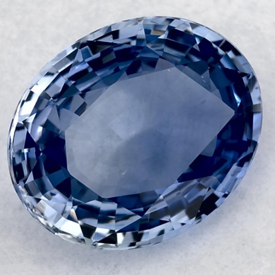 Ein sehr wertvoller September-Geburtsstein mit einer bezaubernden blauen Farbe. Man glaubt, dass sie dem Leben Glück und Reichtum bringen.

Entdecken Sie die lebendige Kollektion von Smaragden, Rubinen und Saphiren in unserem Geschäft, die als lose